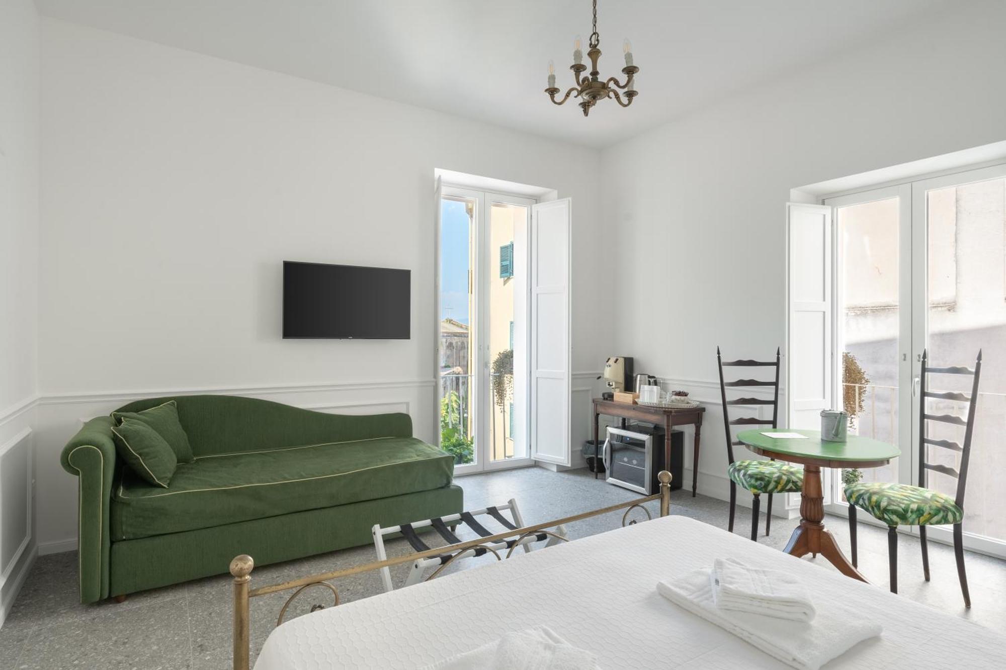 Palazzo Desiderio Apartment Castellammare di Stabia Bagian luar foto