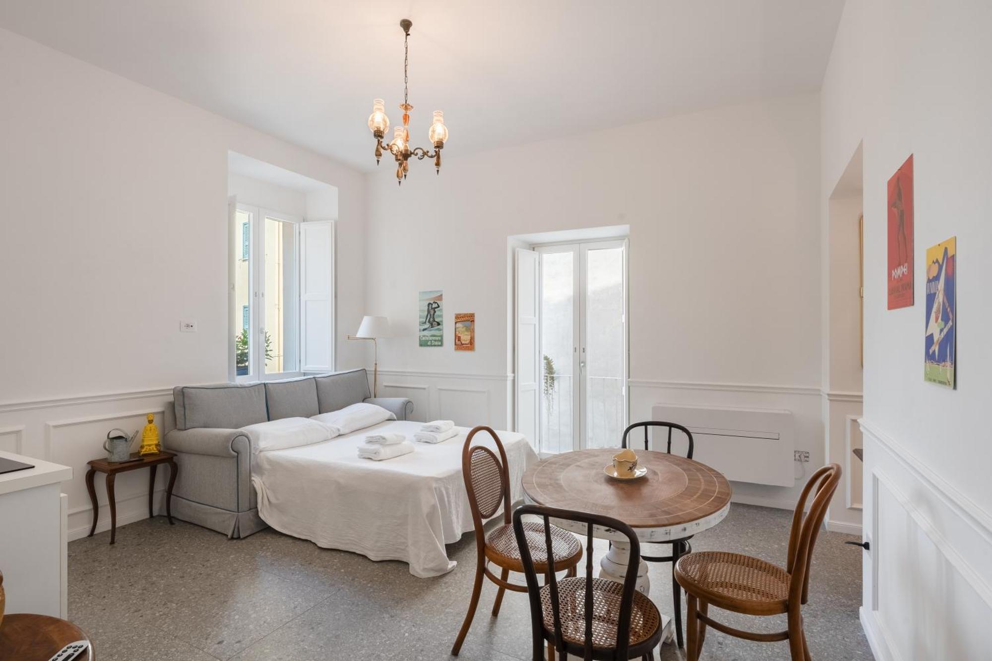 Palazzo Desiderio Apartment Castellammare di Stabia Bagian luar foto