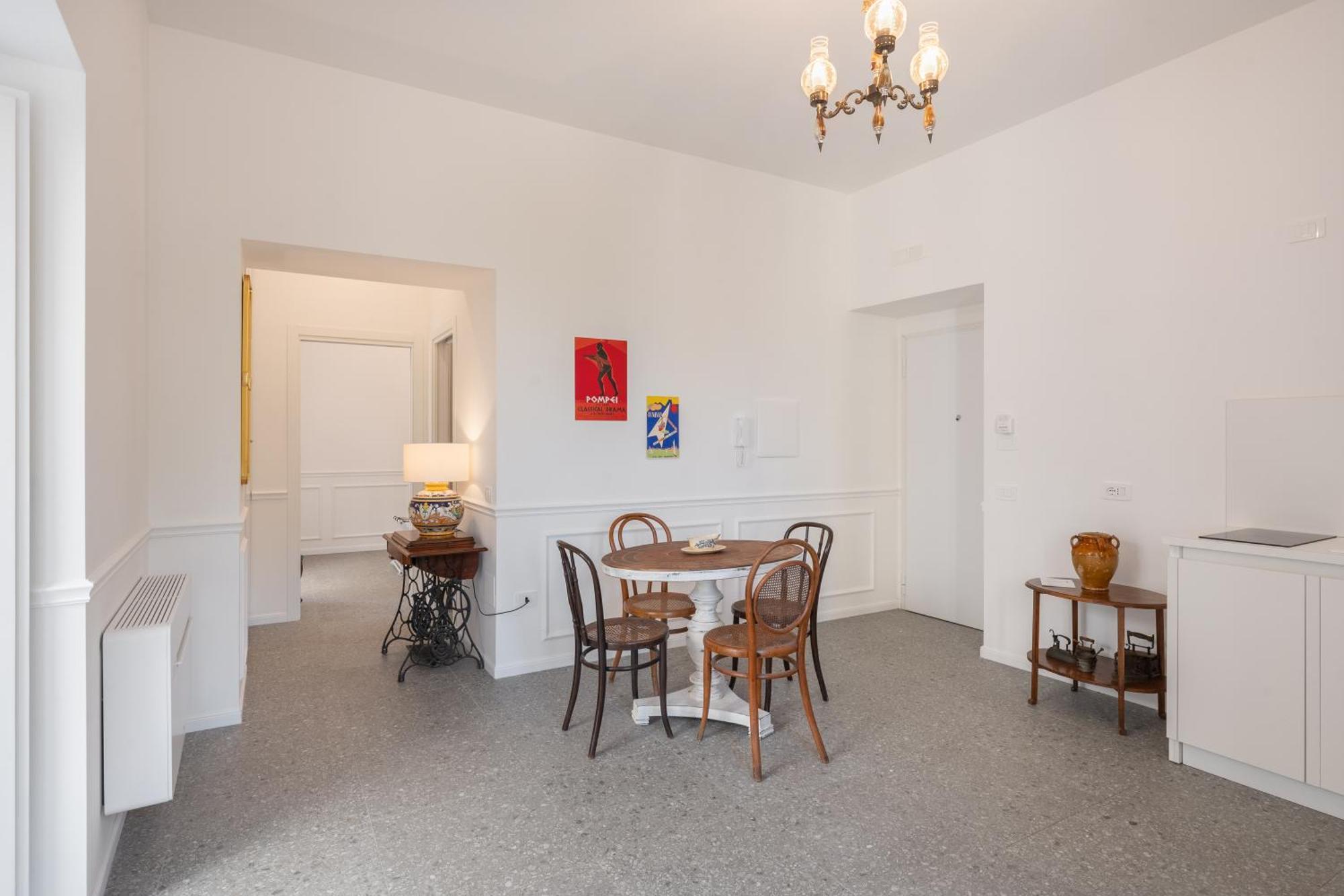 Palazzo Desiderio Apartment Castellammare di Stabia Bagian luar foto