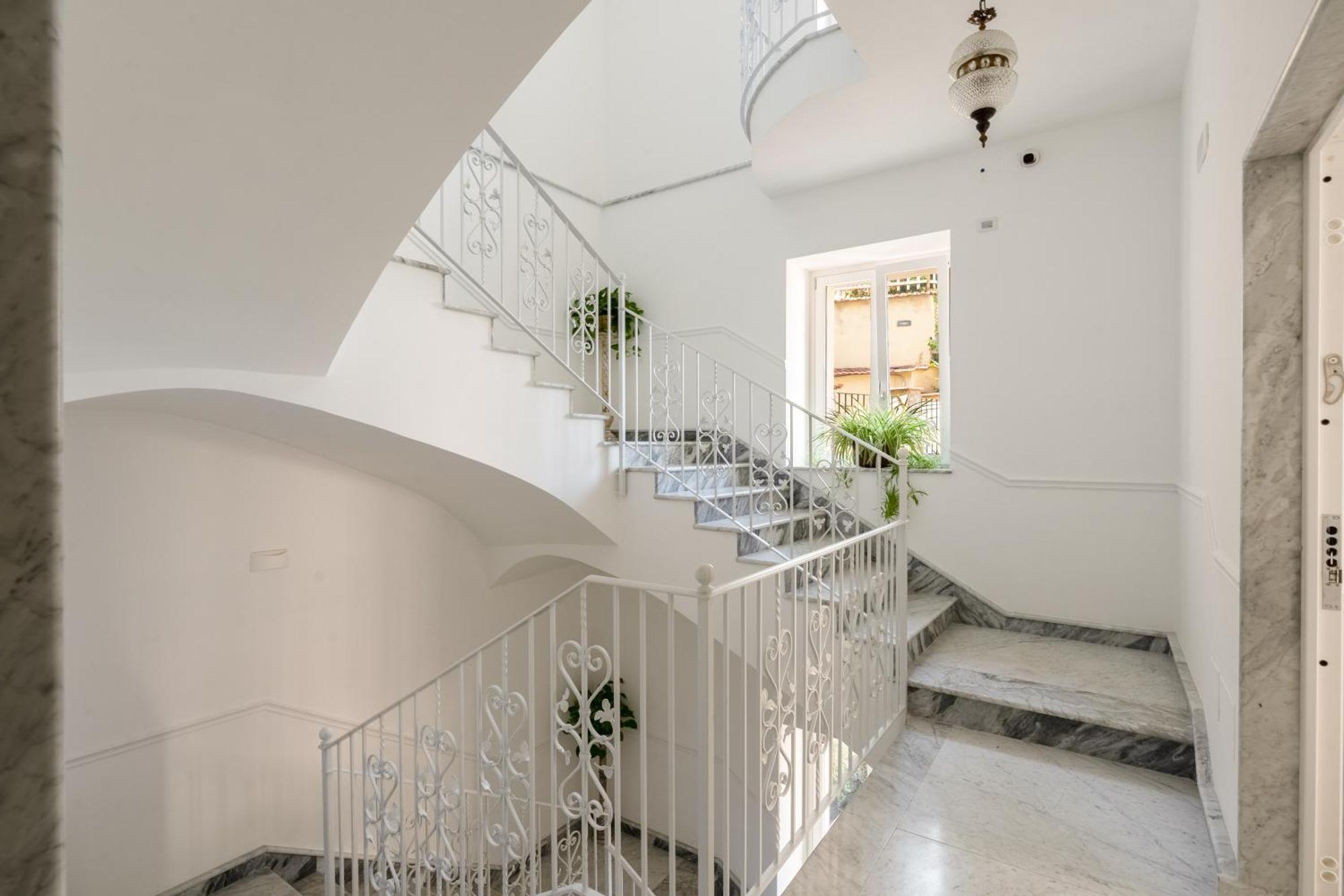 Palazzo Desiderio Apartment Castellammare di Stabia Bagian luar foto