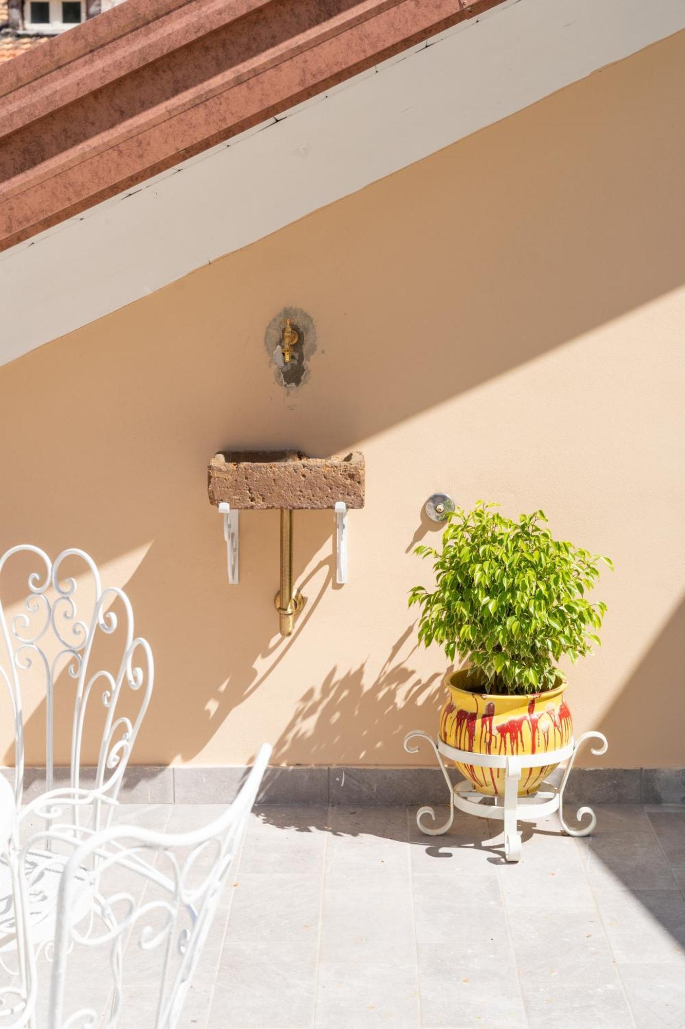 Palazzo Desiderio Apartment Castellammare di Stabia Bagian luar foto