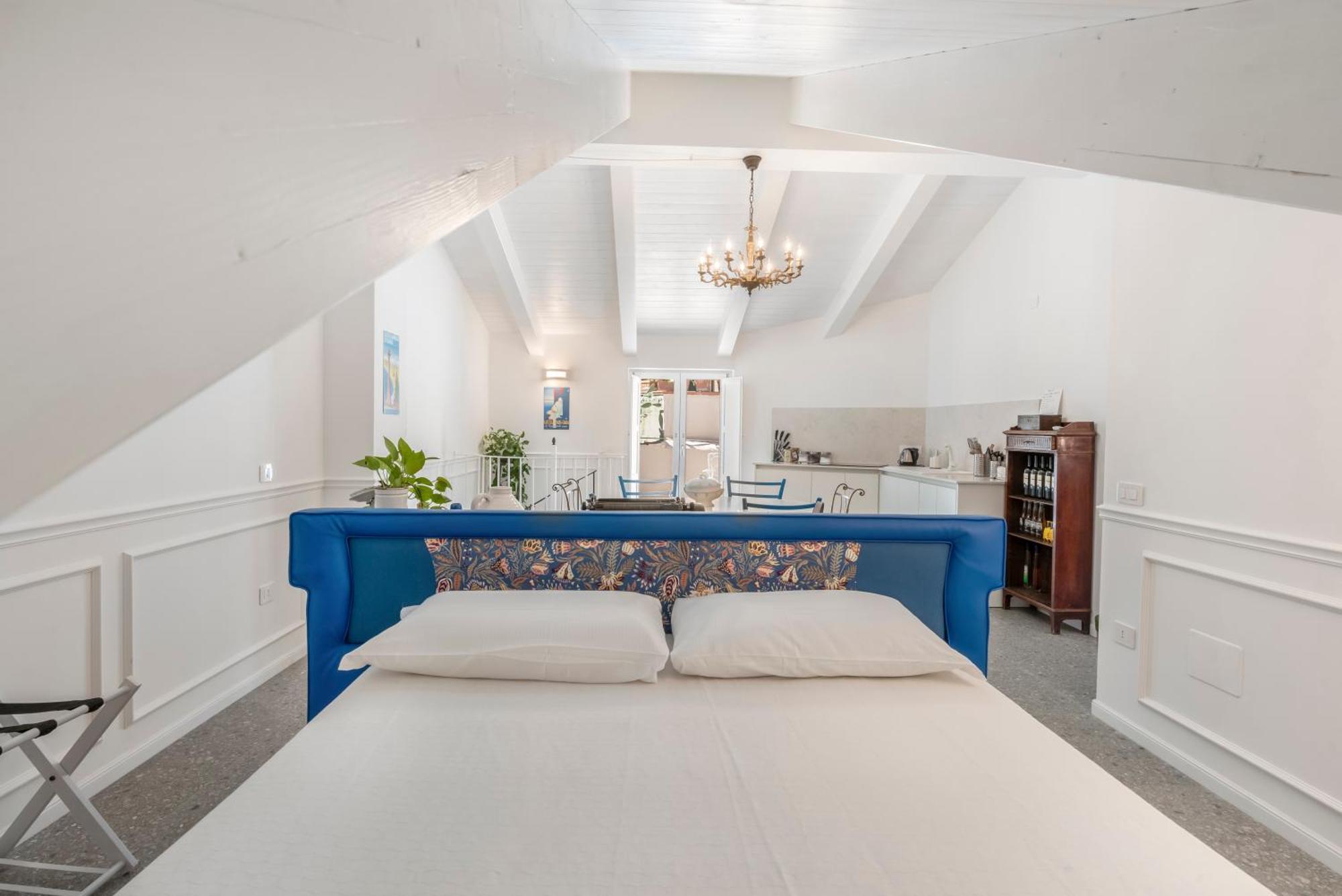 Palazzo Desiderio Apartment Castellammare di Stabia Bagian luar foto